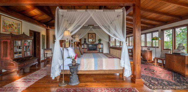 Villa East Indies, Master Bedroom